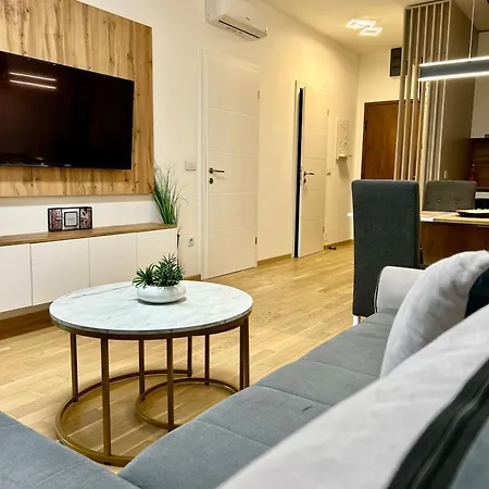 Jupiter Banaj Luka * באניה לוקה